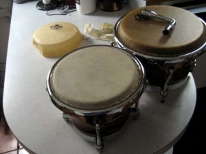 from http://www.instructables.com/id/How-to-re-skin-a-drum/